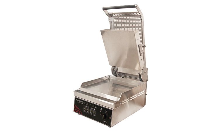 Pro Series Computer Controlled Contact Grill - Woodson W.GPC61SC.R.A