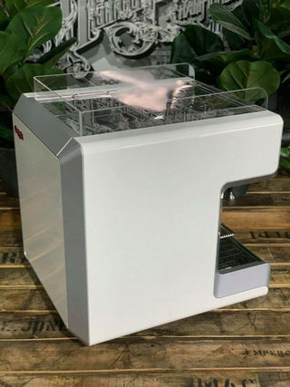 Astoria Greta - 1 Group - Brand New