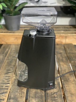 Eureka Atom 60E Grinder Black - Brand New