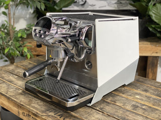 Faemina - 1 Group White - Brand New