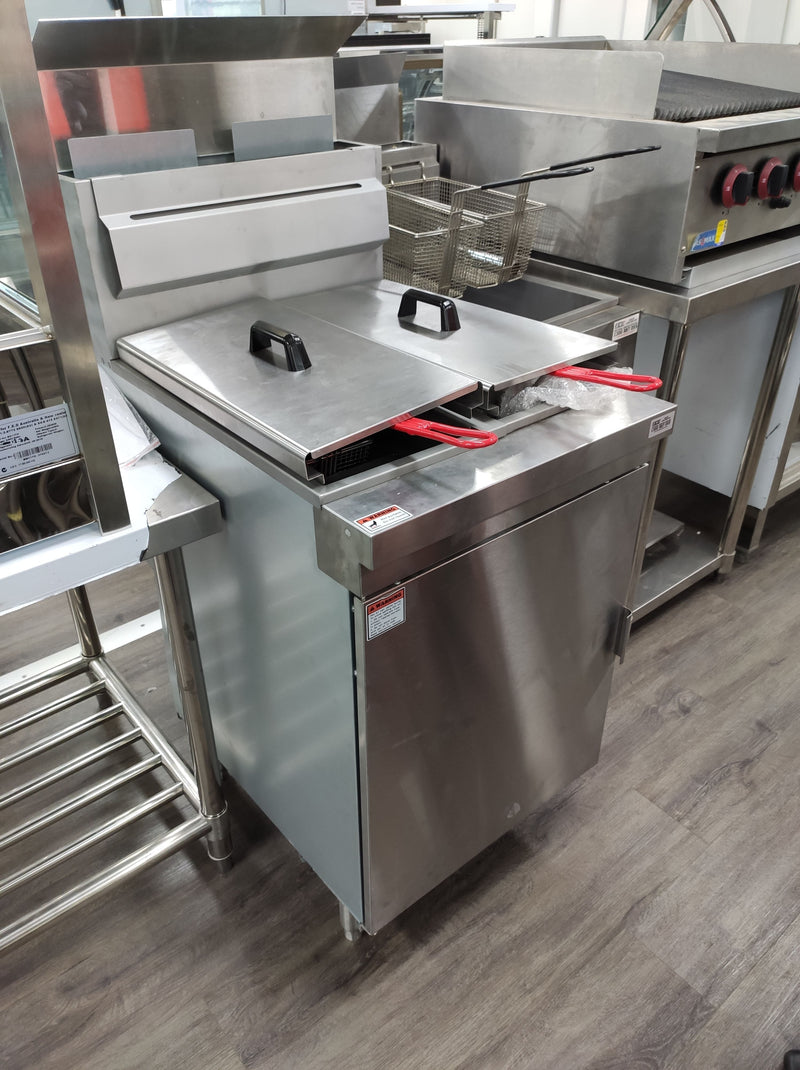 Superfast Natural Gas Tube Fryer - FryMAX RC400E