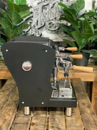 Orchestrale Nota - 1 Group Black with Timber - Brand New