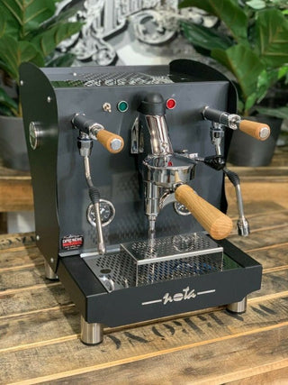 Orchestrale Nota - 1 Group Black with Timber - Brand New