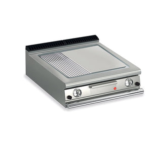 Baron 2 Burner Gas Fry Top With 2/3 Smooth 1/3 Ribbed Mild Steel Plate And Thermostatic Control Q90SFT/G820