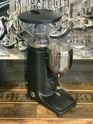 Quamar M80 Push Grinder Black - Brand New