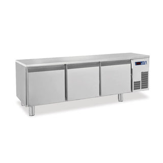 Polaris 3 Door Refrigerated Base SNACK 3TN