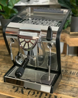 Nuova Simonelli Musica - 1 Group - Brand New
