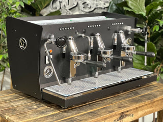 Brugnetti Giulia - 3 Group Black - Brand New